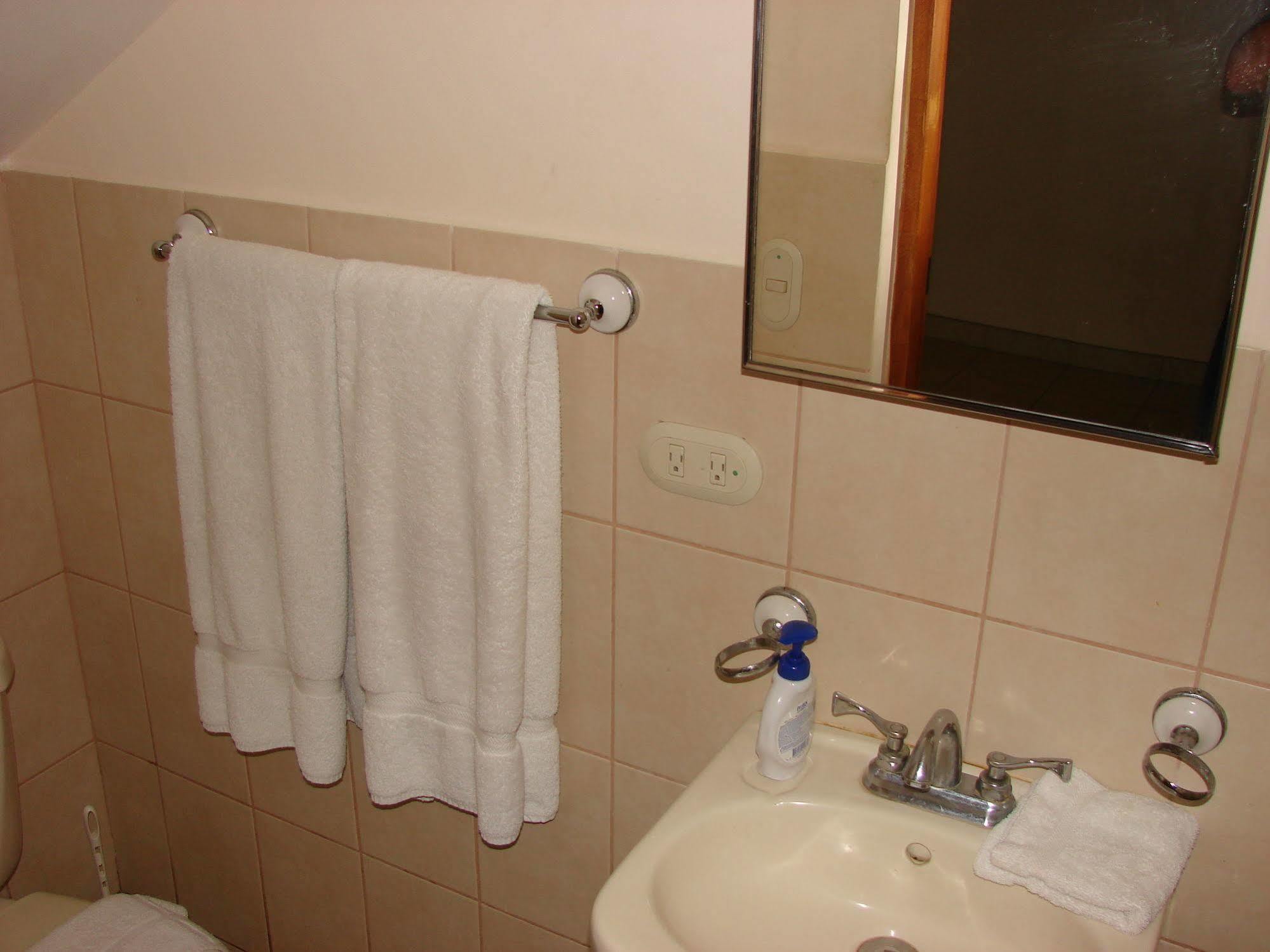 Villa Riviera 2 Bedroom Townhouse Playas del Coco Ngoại thất bức ảnh